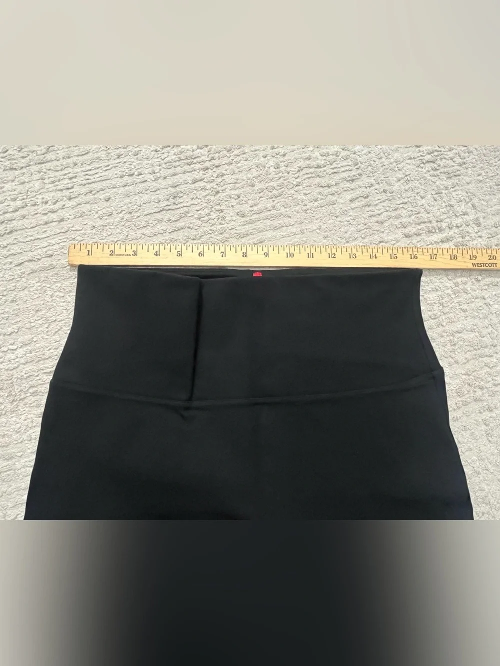 Spanx Ankle Length Ponte Leggings - Picture 6 of 10